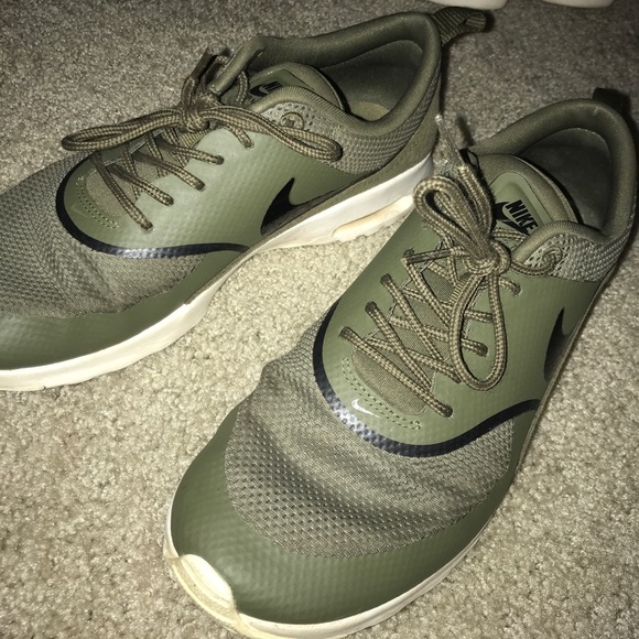 Nike Shoes - Nike air max thea olive green
